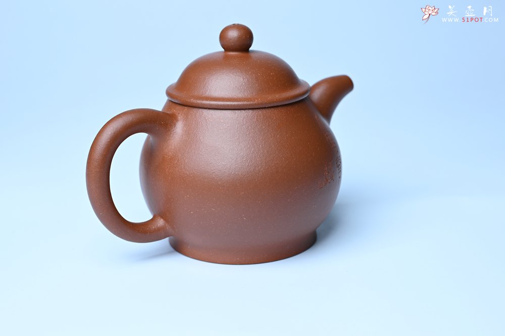 紫砂壶图片：美壶特惠 王老师 全手工红降坡泥潘壶 国助工 易轩 范小君徒杨志老师刻绘 装饰小富贵特文气 - 美壶网