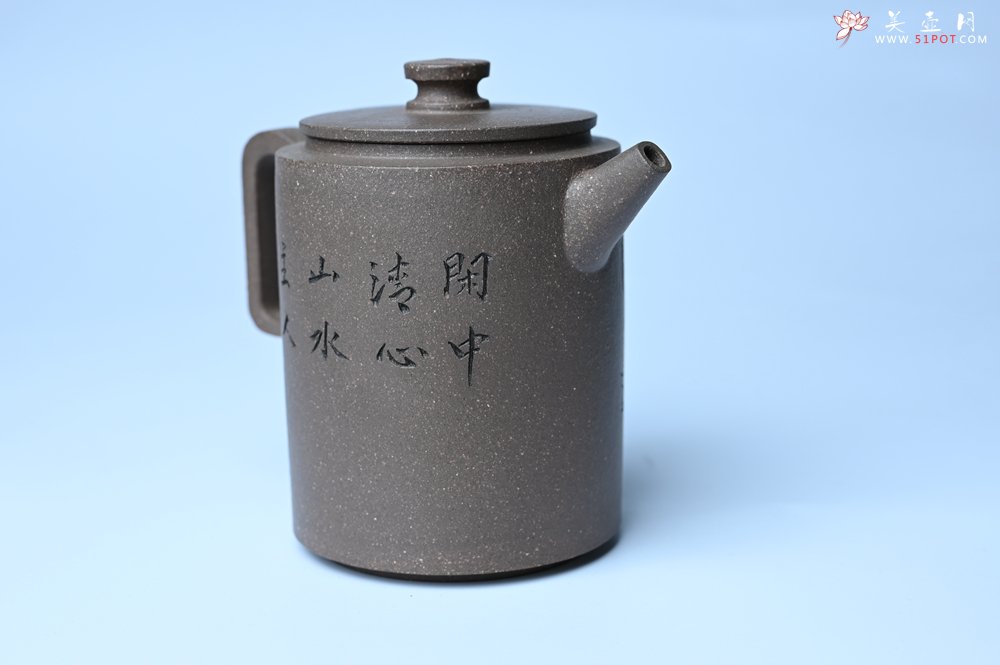 紫砂壶图片：美壶特惠 蠡墅大水潭深井老天青泥 精致圆础壶 装饰山水 茶人醉爱 - 美壶网