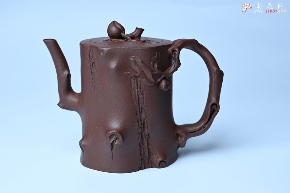 紫砂壶图片：潜力股赵老师 全手工秀雅桃桩 肌理自然生动 - 美壶网