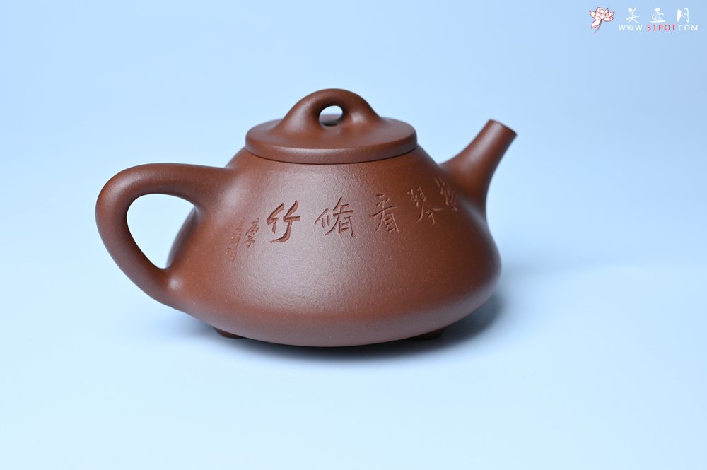 紫砂壶图片：特好底曹青 全手工小子冶石瓢 抚琴看修竹 装饰特文气 期待与亲结缘 - 美壶网