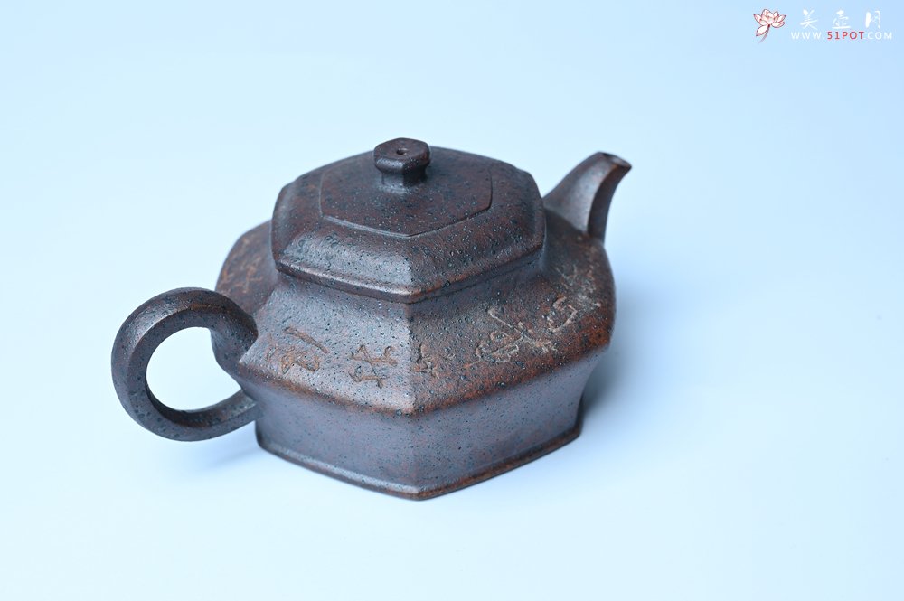 紫砂壶图片：美壶特惠 柴烧六方虚扁紫砂壶 茶人醉爱 - 美壶网