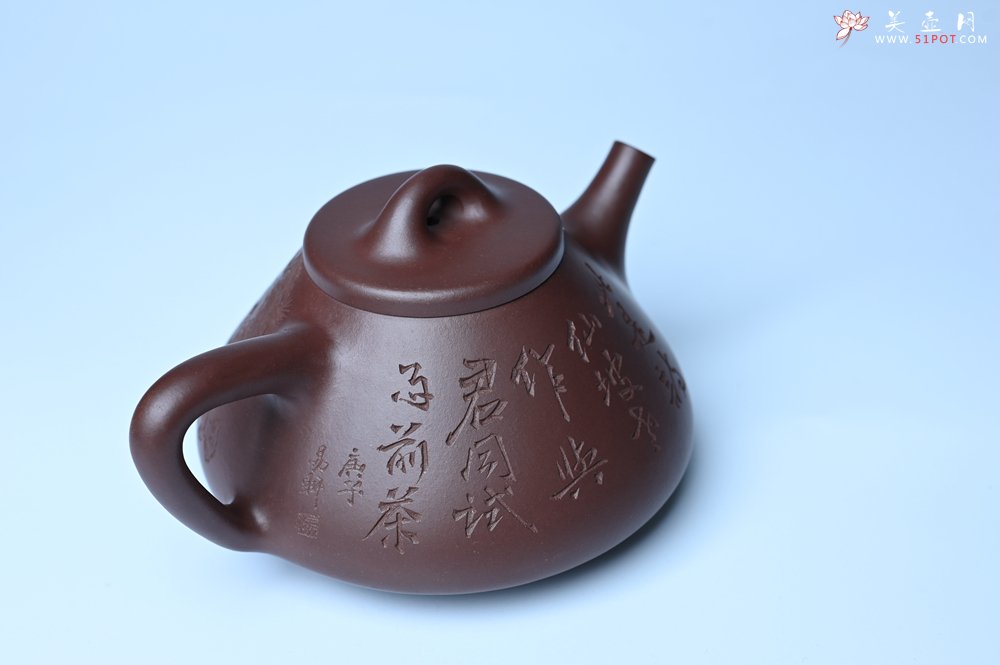 紫砂壶图片：潜力股周小培 特好全手工底槽清子冶石瓢 此是诗仙坡老作 与君同试雨前茶 - 美壶网