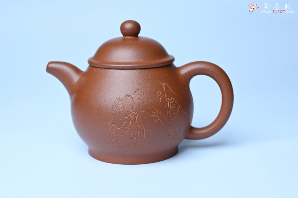 紫砂壶图片：美壶特惠 王老师 全手工红降坡泥潘壶 国助工 易轩 范小君徒杨志老师刻绘 装饰小富贵特文气 - 美壶网