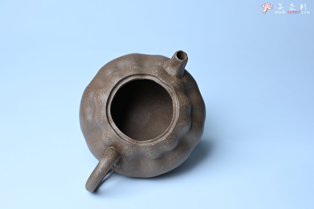 紫砂壶图片：美壶特惠 精致卡盖全手工老青段仿生小花货柿子壶 茶人醉爱 - 美壶网