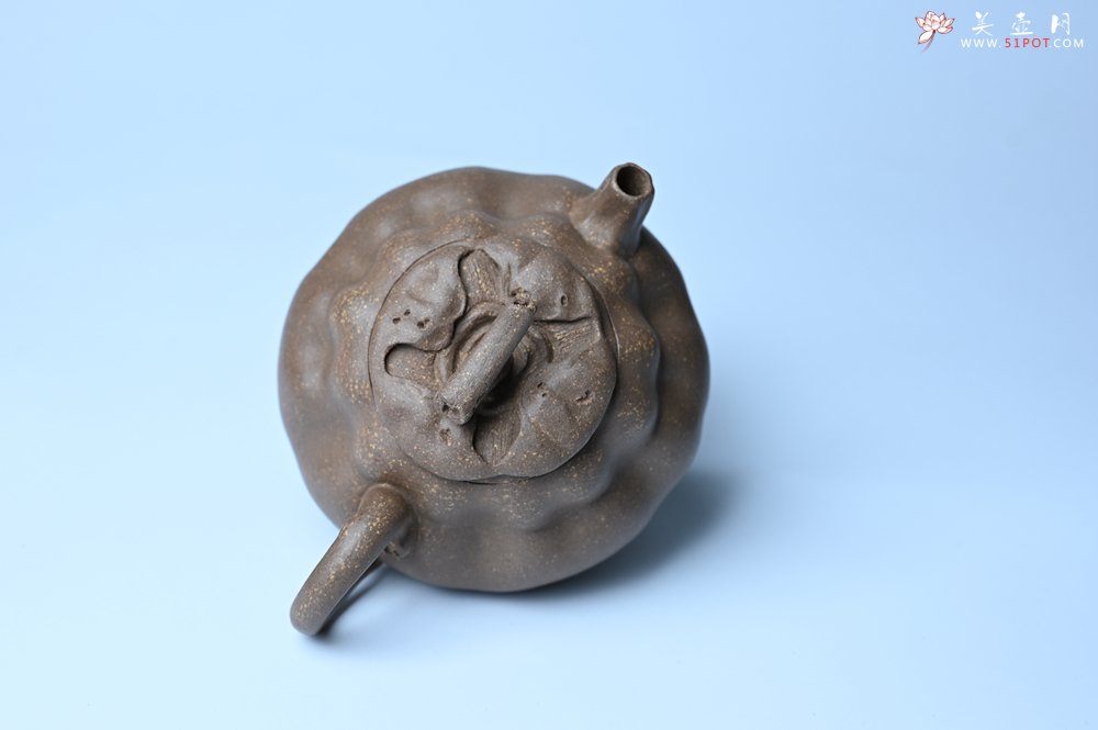 紫砂壶图片：美壶特惠 精致卡盖全手工老青段仿生小花货柿子壶 茶人醉爱 - 美壶网