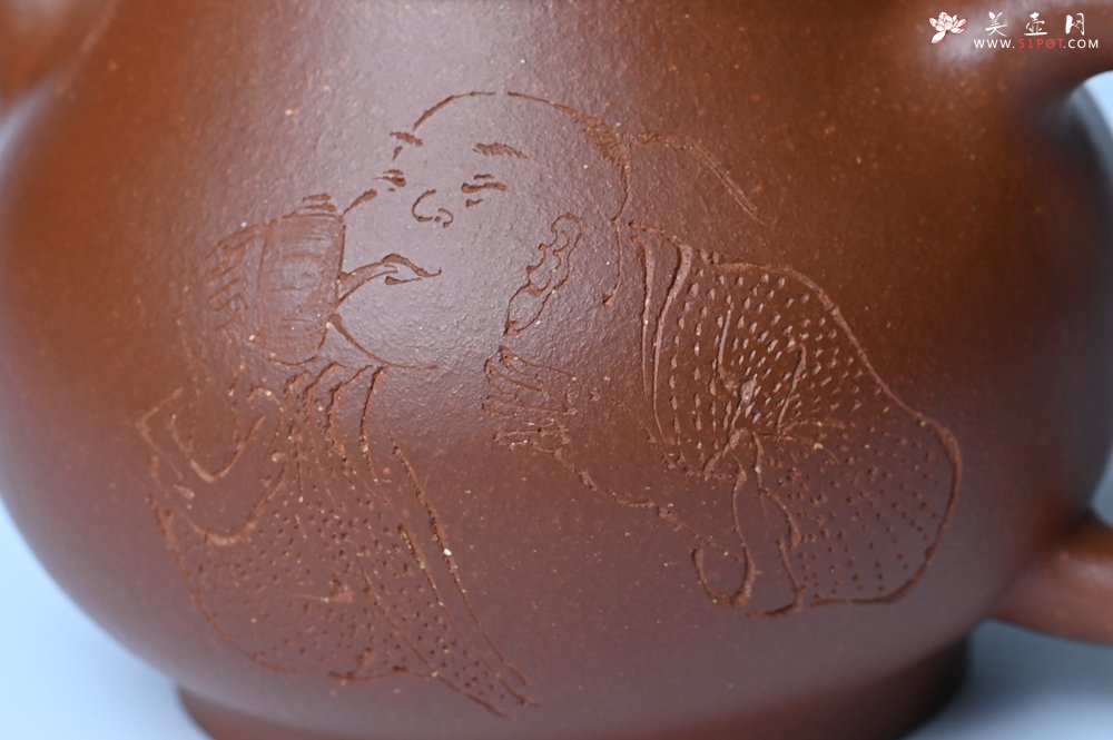 紫砂壶图片：美壶特惠 王老师 全手工红降坡泥潘壶 国助工 易轩 范小君徒杨志超老师刻绘 装饰小富贵特文气 - 美壶网