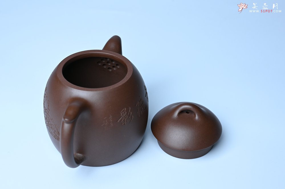 紫砂壶图片：美壶福利特惠 精致特好老紫泥秦权壶 刻梅花 特文气 - 美壶网