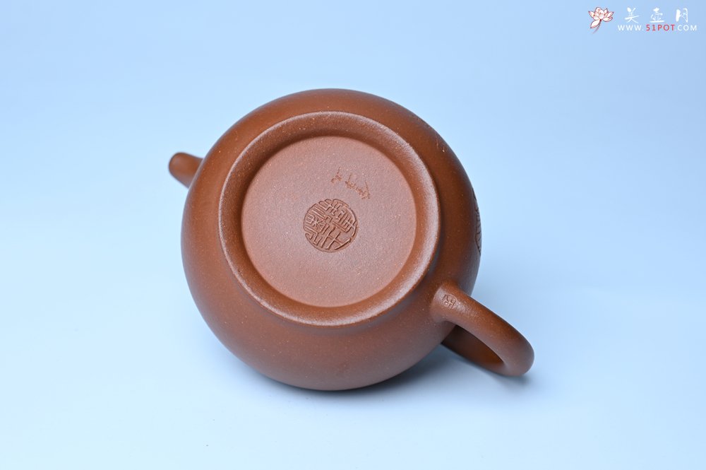 紫砂壶图片：美壶特惠 王老师 全手工红降坡泥潘壶 国助工 易轩 范小君徒杨志超老师刻绘 装饰小富贵特文气 - 美壶网