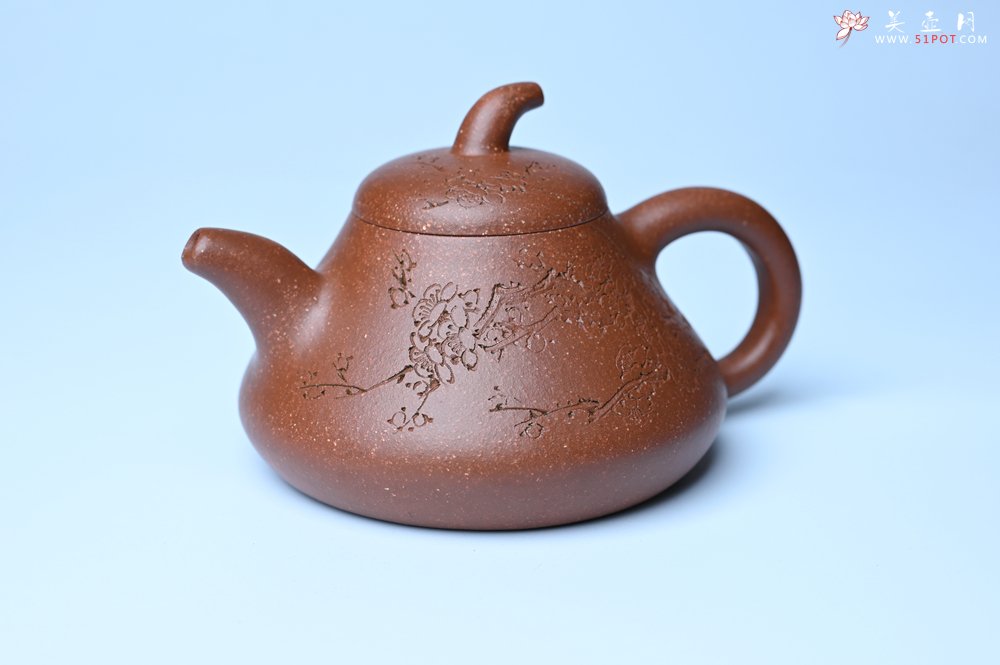 紫砂壶图片：美壶特惠 潜力股王老师 全手工拍打成型茄瓢壶 装饰梅花 特文气 - 美壶网