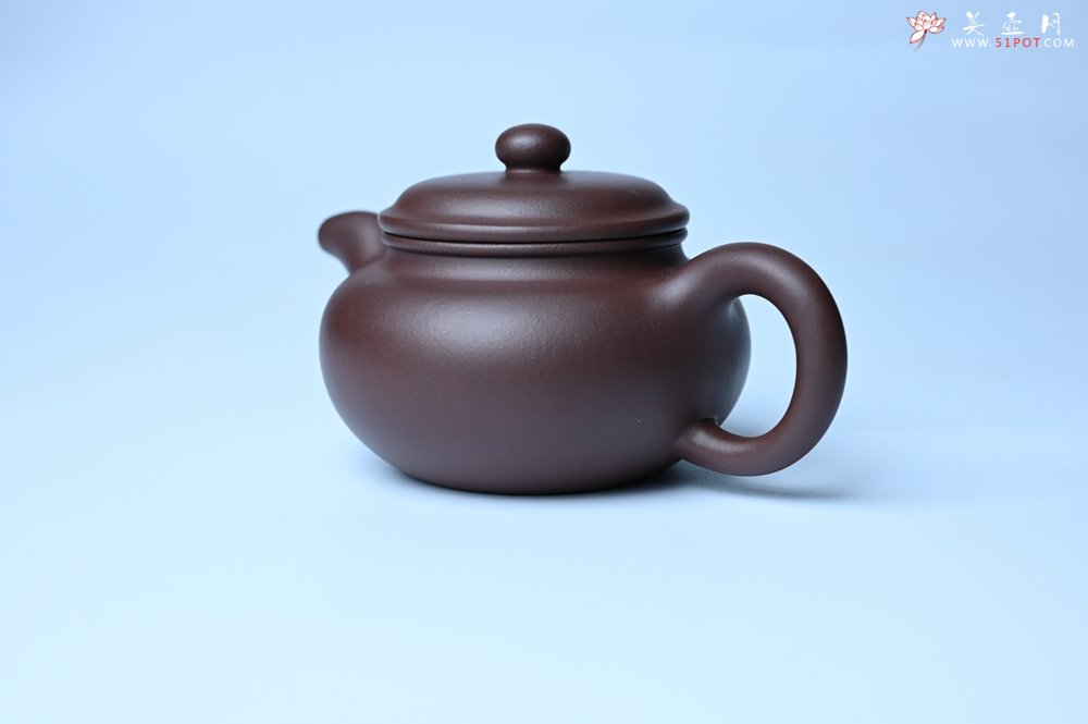 紫砂壶图片：潜力股周小培 特好老底槽青全手工仿古壶 茶人醉爱 - 美壶网