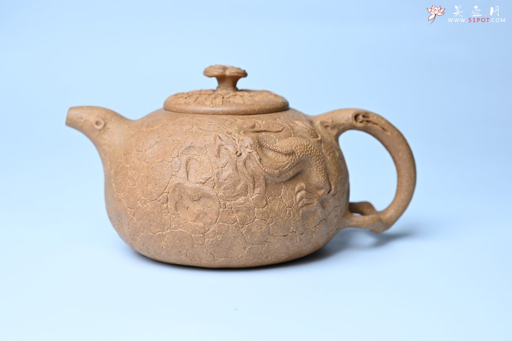 紫砂壶图片：潜力股赵老师实力演绎全手工老黄段泥灵芝游龙供春壶 游龙传福 不失为一把好壶 - 美壶网