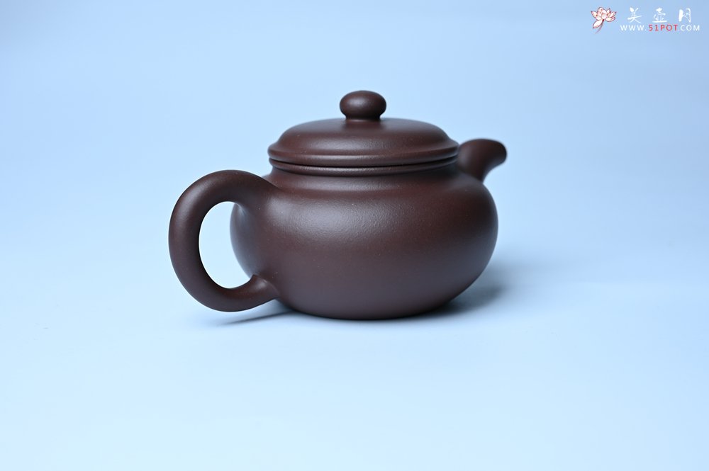 紫砂壶图片：潜力股周小培 特好老底槽青全手工仿古壶 茶人醉爱 - 美壶网