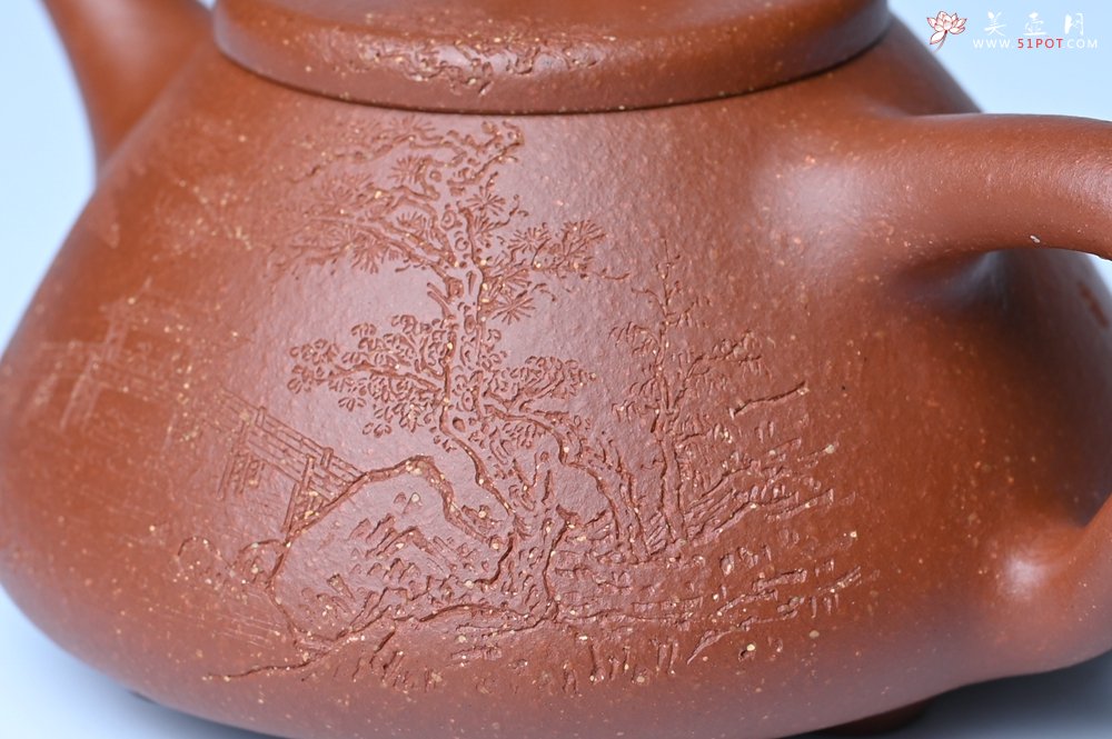 紫砂壶图片：实力派国工周斌（周镔）特好红降坡泥全手工子冶石瓢 张听钢装饰山水 - 美壶网