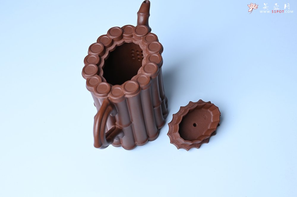 紫砂壶图片：实力派工艺师周斌精工底槽清十六竹壶 - 美壶网