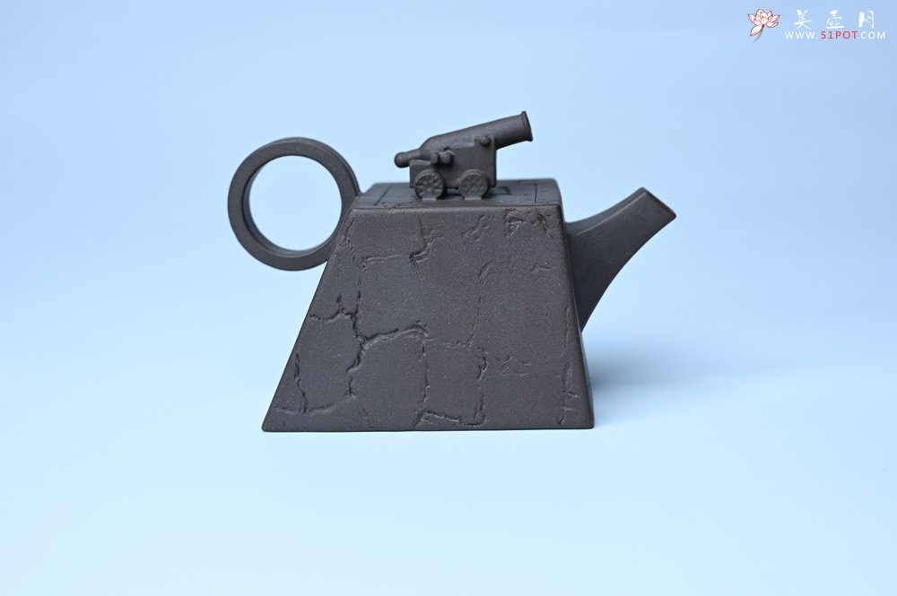 紫砂壶图片：美壶特惠 优质紫泥还原烧威震四方壶 - 美壶网