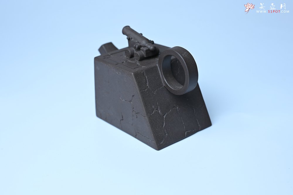 紫砂壶图片：美壶特惠 优质紫泥还原烧威震四方壶 - 美壶网