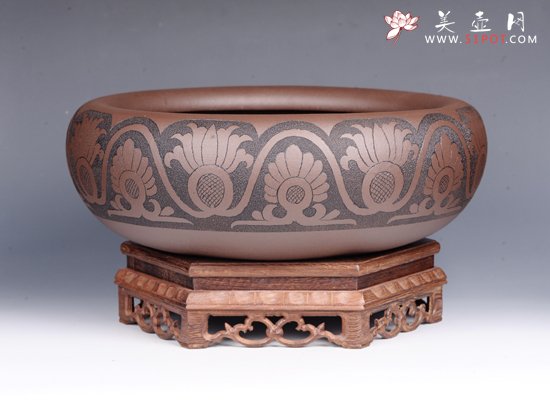 紫砂壶图片：陶刻水洗 - 美壶网