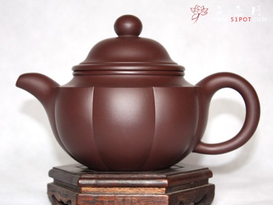 紫砂壶图片：紫茄泥  海棠壶 - 美壶网