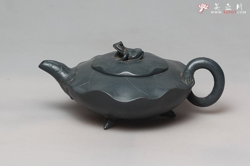 紫砂壶图片：青蛙荷叶壶 - 美壶网