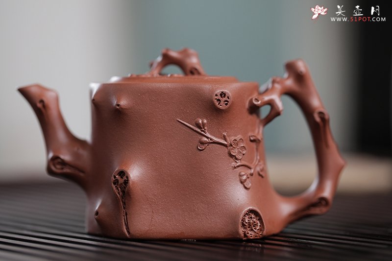 紫砂壶图片：朱泥梅桩小壶（小煤窑原矿朱泥） - 美壶网