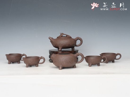 紫砂壶图片：金蟾套壶 - 美壶网